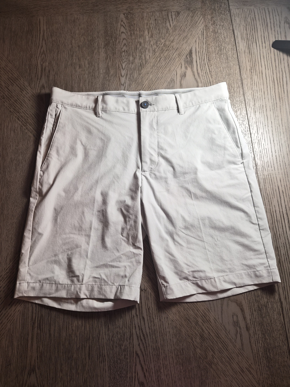 Tommy Bahama Men's White Hybrid Shorts